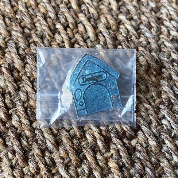 Disney Other - Dodger Chaser Doghouses 2019 Hidden Mickey WDW Disney Pin 138344